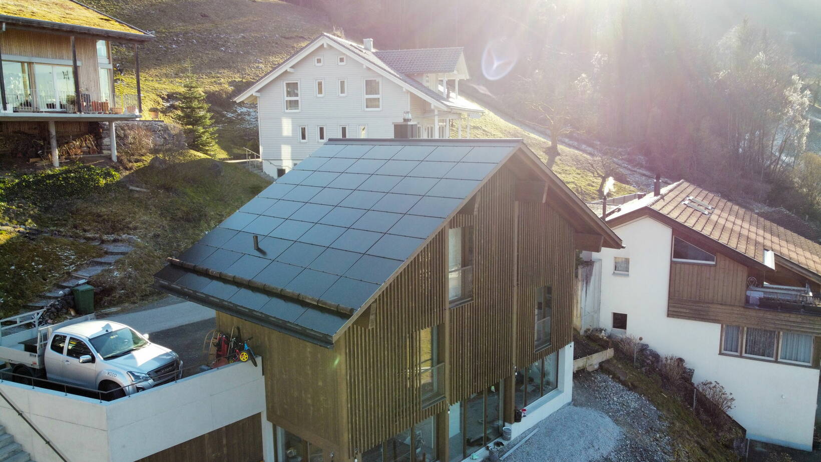 Das Einfamilienhaus in Leissigen hat eine schöne Solaranlage.